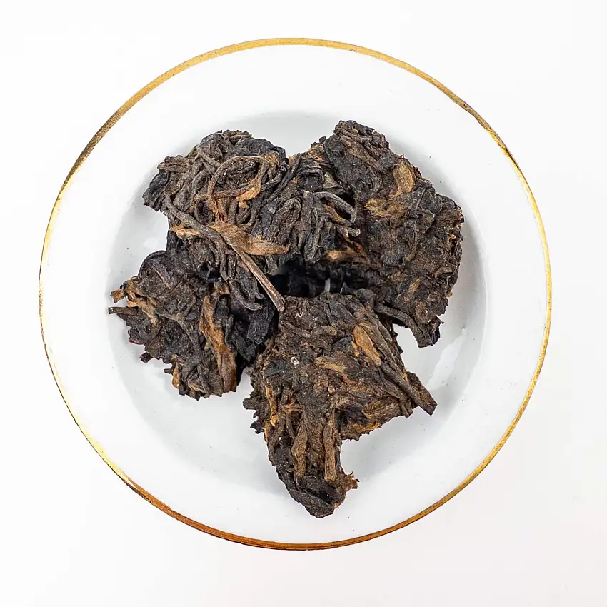 2001 Yee On Raw Yi Wu Puerh Cluster