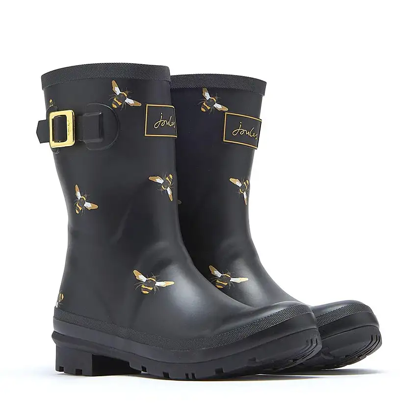 Molly Black Met. Bees Size 9